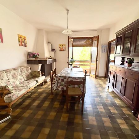 Ampio Appartamento Marina Di アルブス エクステリア 写真